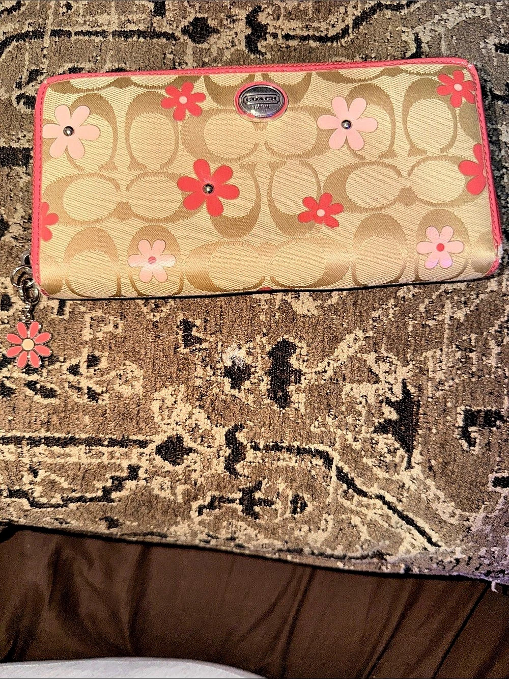 Coach Poppy Signature Daisy Applique Accordion Zip Wallet Pink & Brown